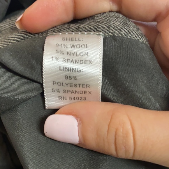 Cropped Slacks from Banana Republic - Picture 3 of 9